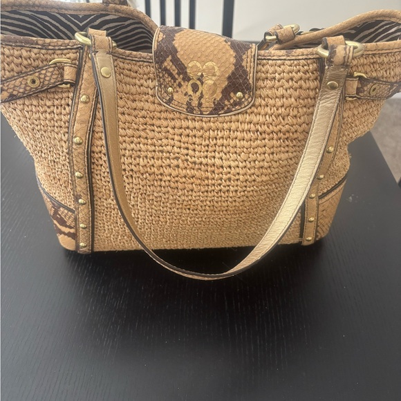 Stylish Coach Snake Skin Woven Handbag - Picture 2 of 8